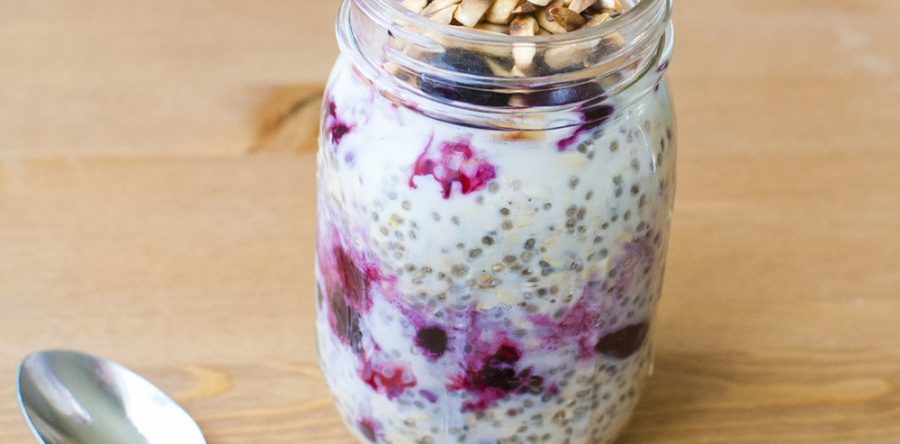 Mixed Berry Overnight Oats